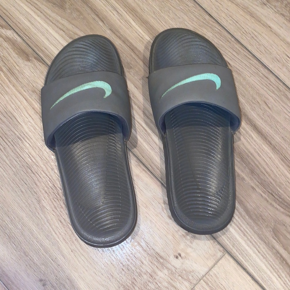 nike slides